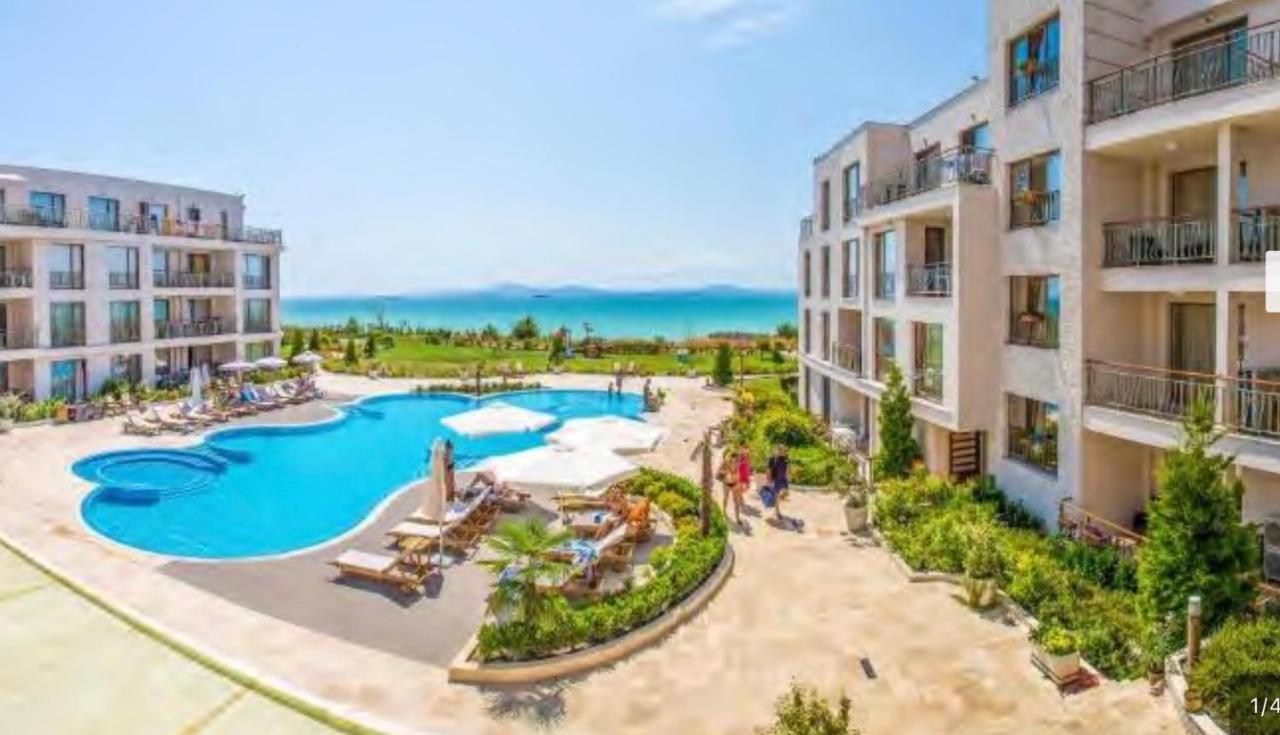 Diamond Sea View דירה